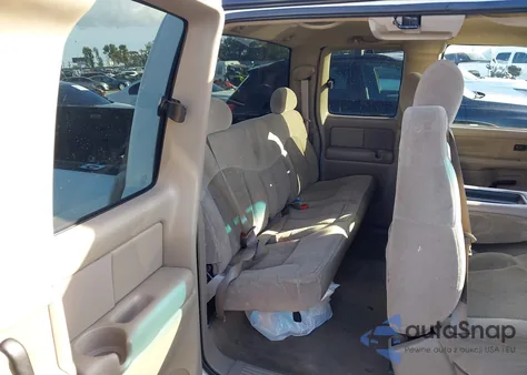 2001 Chevrolet Silverado 1500 Ls z USA, uszkodzony, nr VIN 2GCEC19V611407487